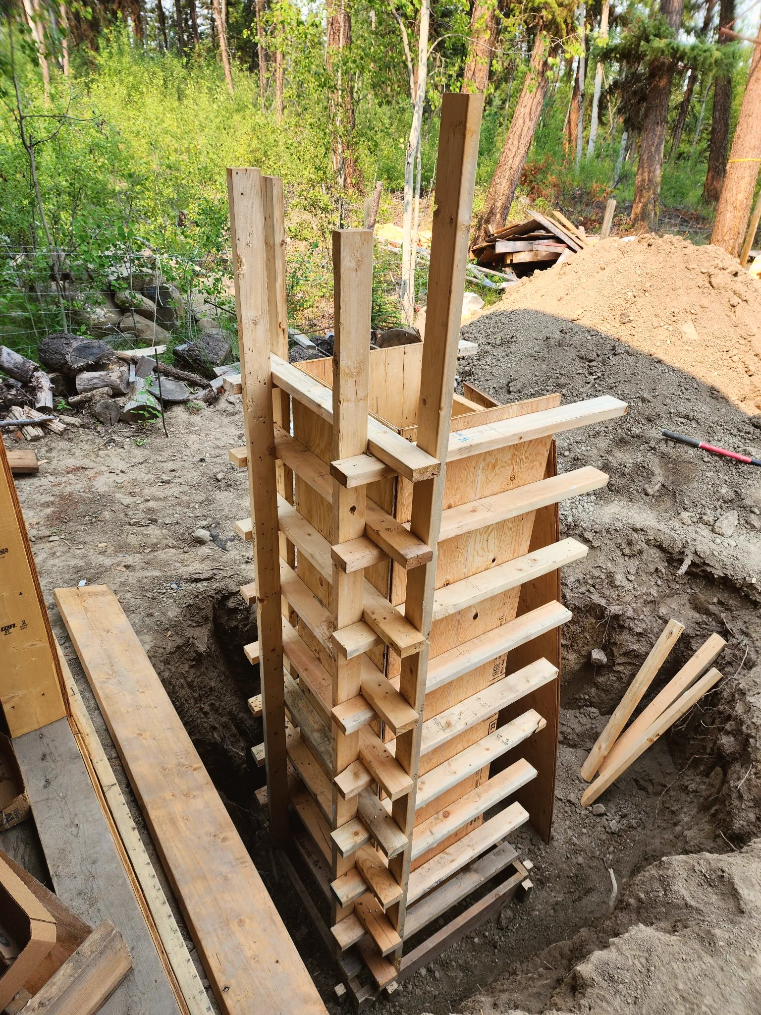 Rebar and formwork built for commercial concrete foundation